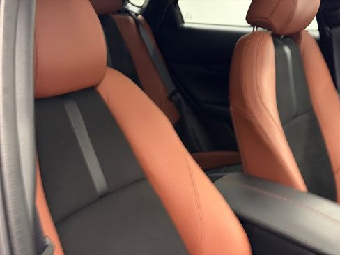 Used 2025 MAZDA CX-30 Carbon image 11