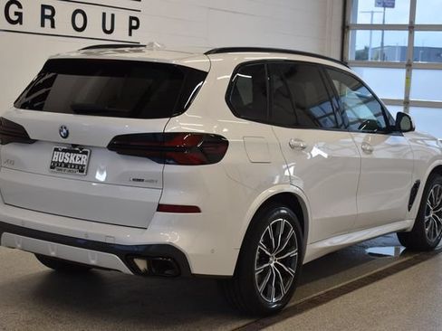 Used 2026 BMW X5 xDrive40i w/ Executive Package AWD/4WD image 4
