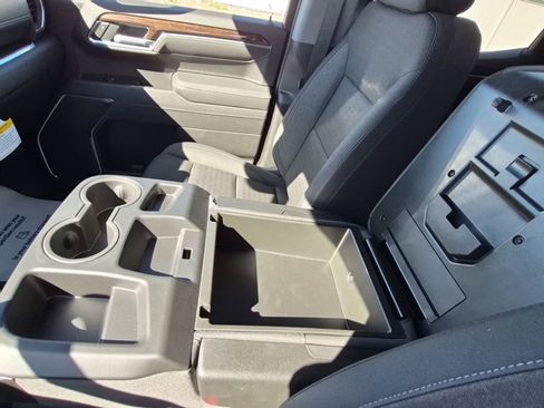 New 2026 GMC Sierra 1500 SLE w/ X31 Off-Road Package image 30