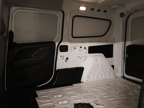 Used 2022 RAM ProMaster City Tradesman FWD image 26
