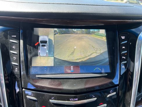 Used 2018 Cadillac Escalade Luxury image 28