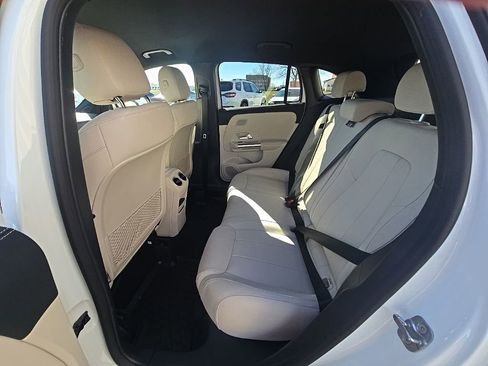 Used 2024 Mercedes-Benz GLA 250 4MATIC image 26