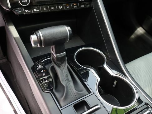 Used 2023 Kia K5 EX image 32