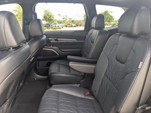 Certified 2025 Kia Telluride SX Prestige X-Line image 20