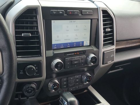 Used 2020 Ford F150 Lariat w/ Equipment Group 502A Luxury image 27