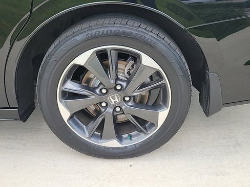 Used 2023 Honda Odyssey Elite image 4