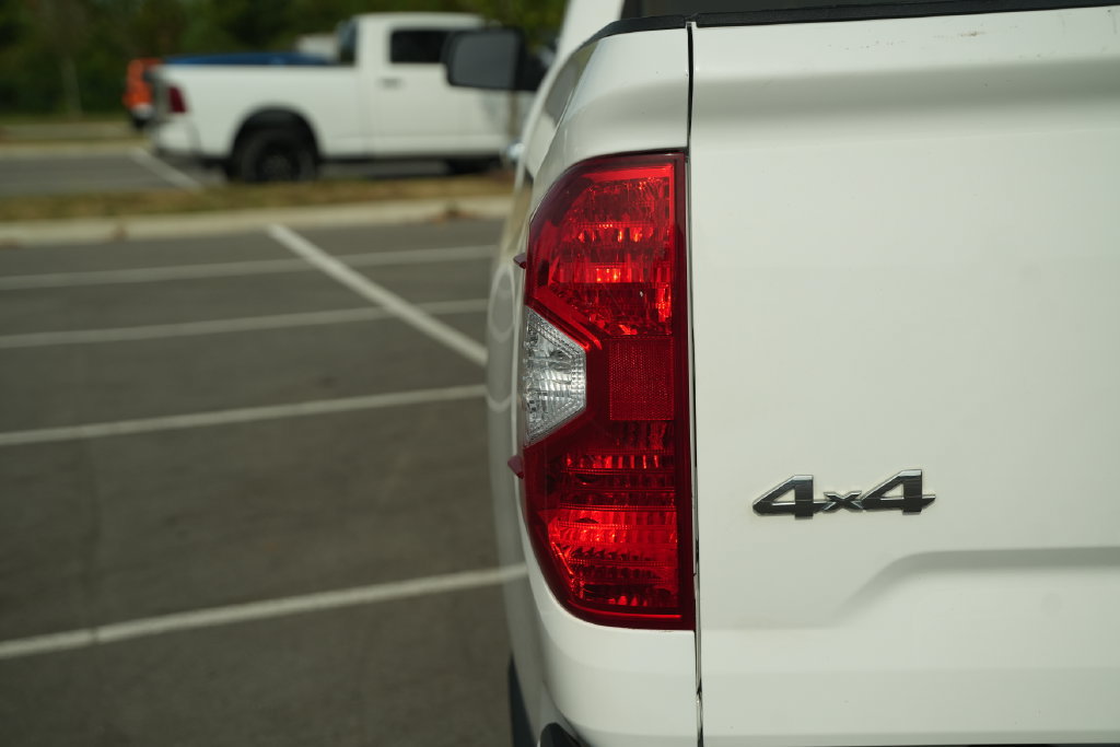 Used 2021 Toyota Tundra Limited w/ Limited Premium Package AWD/4WD image 46