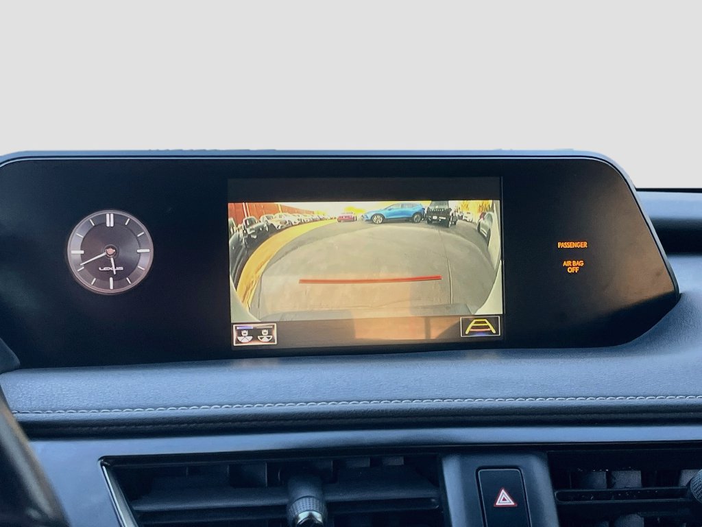 Used 2022 Lexus UX 200 w/ Accessory Package (Z1) FWD image 13