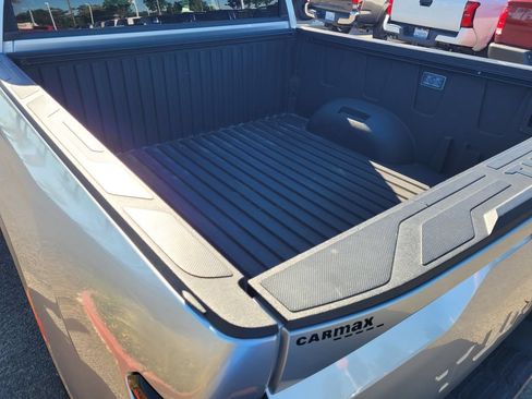 Used 2023 Toyota Tundra Limited AWD/4WD image 8