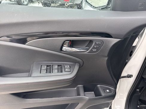 New 2026 Honda Ridgeline Black Edition image 16