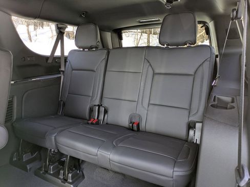 New 2026 GMC Yukon XL Denali w/ Sun & Power Step Package image 33