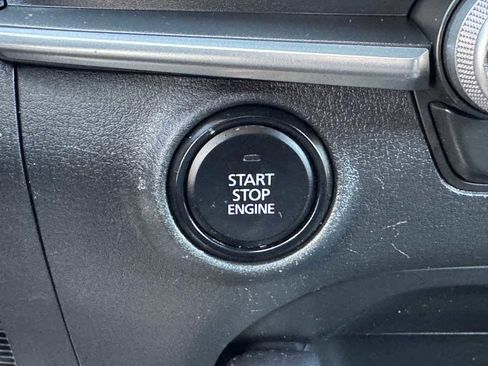 Used 2025 MAZDA MAZDA3 s Sport FWD image 32