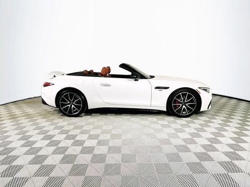 Certified 2022 Mercedes-Benz SL 55 AMG 4MATIC image 8