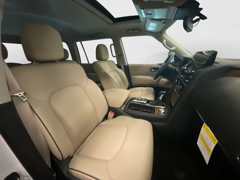 Certified 2024 Nissan Armada SL w/ Cargo Package AWD/4WD image 15