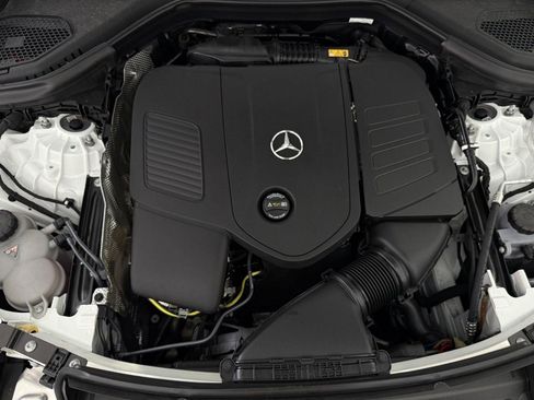 Used 2021 Mercedes-Benz GLC 300 image 32