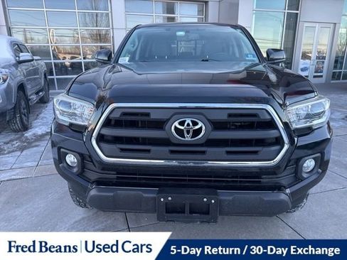 Used 2016 Toyota Tacoma SR5 image 14
