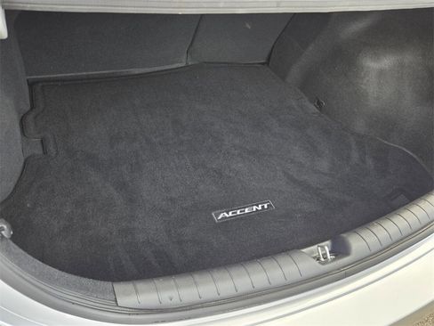 Used 2022 Hyundai Accent SEL w/ Cargo Package image 13