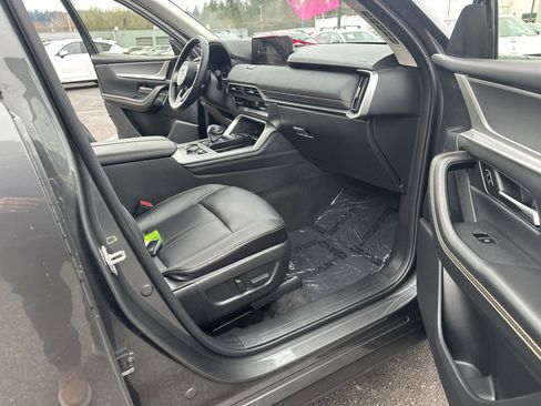 Used 2025 MAZDA CX-90 3.3 Turbo w/ Preferred Package image 46