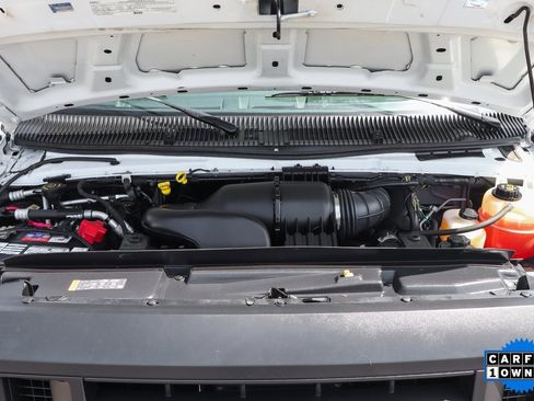 Used 2018 Ford E-350 and Econoline 350 Super Duty image 14
