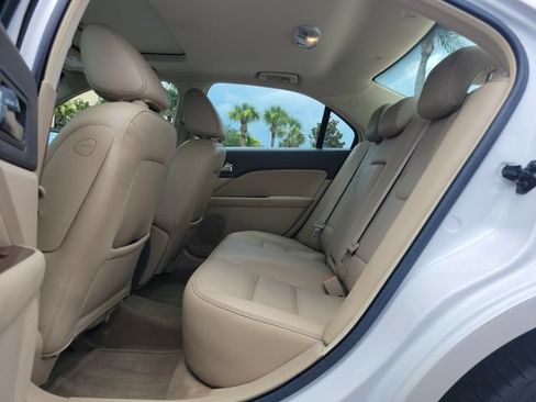 Used 2010 Ford Fusion SEL FWD image 8