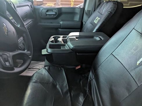 Used 2023 Chevrolet Silverado 1500 Custom image 10