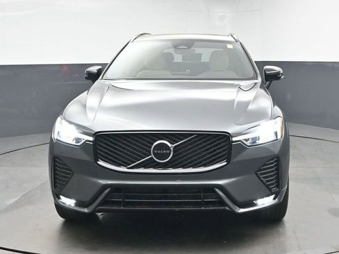 New 2026 Volvo XC60 B5 Core w/ Climate Package image 3