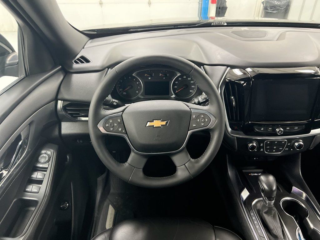 Used 2022 Chevrolet Traverse LT w/ LPO, Floor Liner Package AWD/4WD image 11