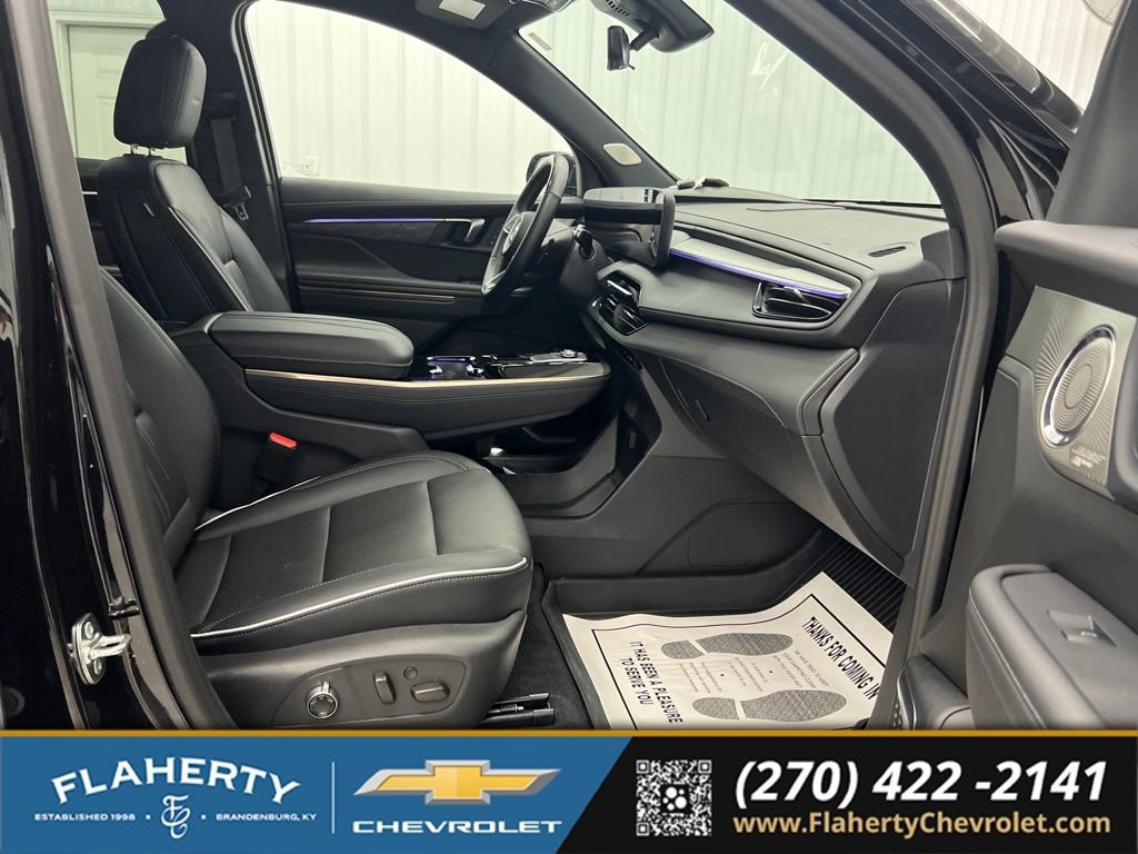 Used 2026 Buick Enclave Avenir w/ Super Cruise Package AWD/4WD image 15