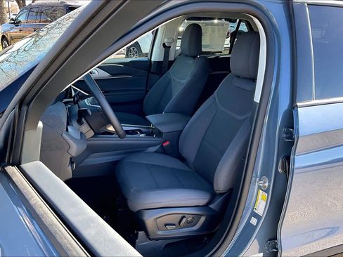 New 2026 Ford Explorer Active image 9