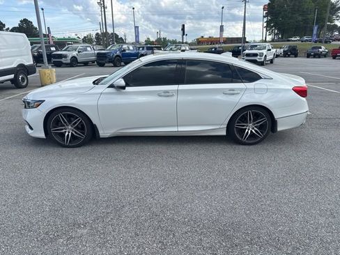 Used 2021 Honda Accord Touring image 5