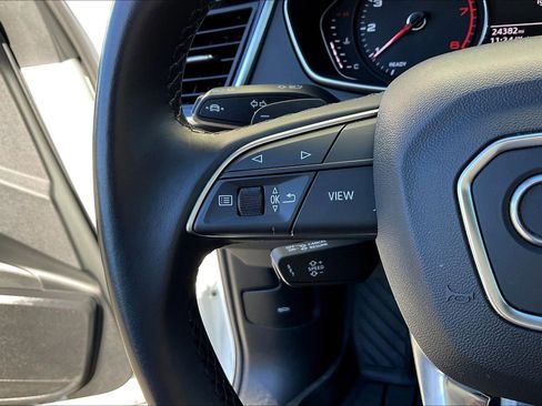 Used 2021 Audi Q5 Premium w/ Convenience Package image 18