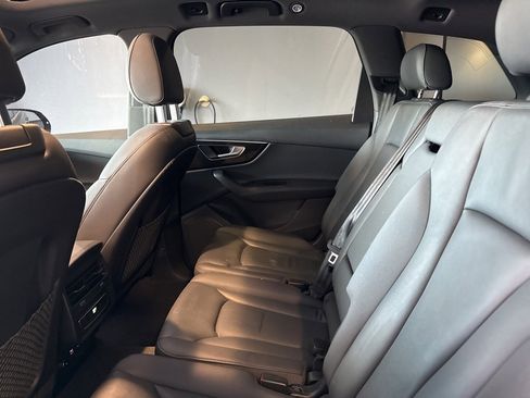 Used 2021 Audi Q7 2.0T Premium w/ Convenience Package image 19