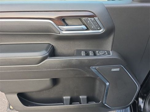 Used 2022 GMC Sierra 1500 SLT w/ SLT Convenience Package image 13