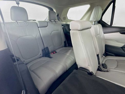 Certified 2024 Honda Pilot Touring image 27