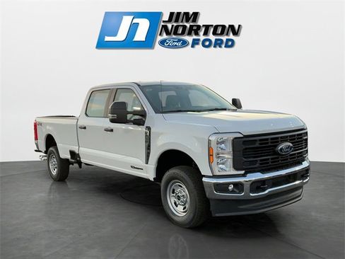 New 2026 Ford F250 XL w/ XL Chrome Package image 1