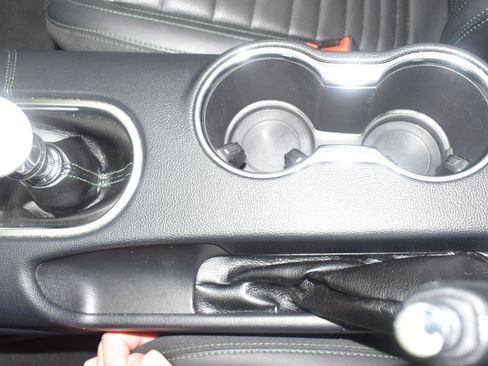 Used 2019 Ford Mustang Bullitt image 13