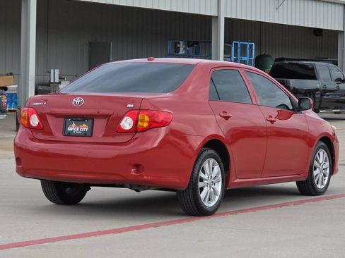 Used 2010 Toyota Corolla LE w/ All Weather Guard Pkg FWD image 6