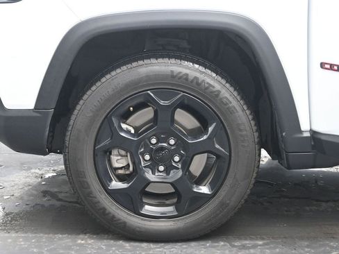 Used 2024 Jeep Compass Trailhawk image 35