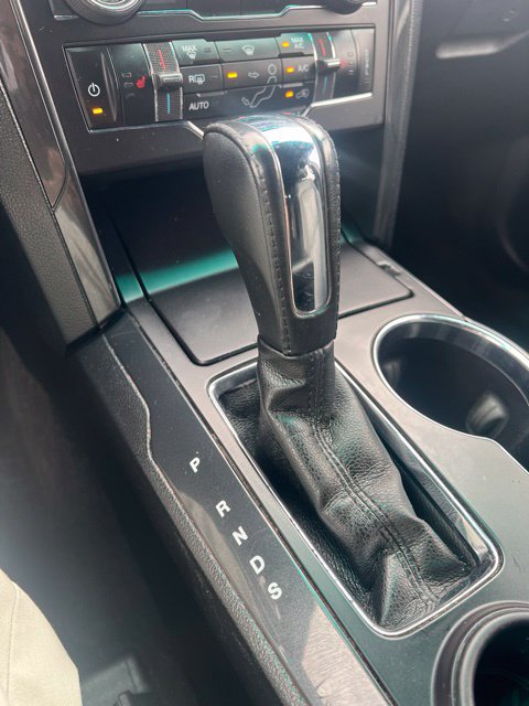 Used 2016 Ford Explorer XLT w/ Equipment Group 202A FWD image 16