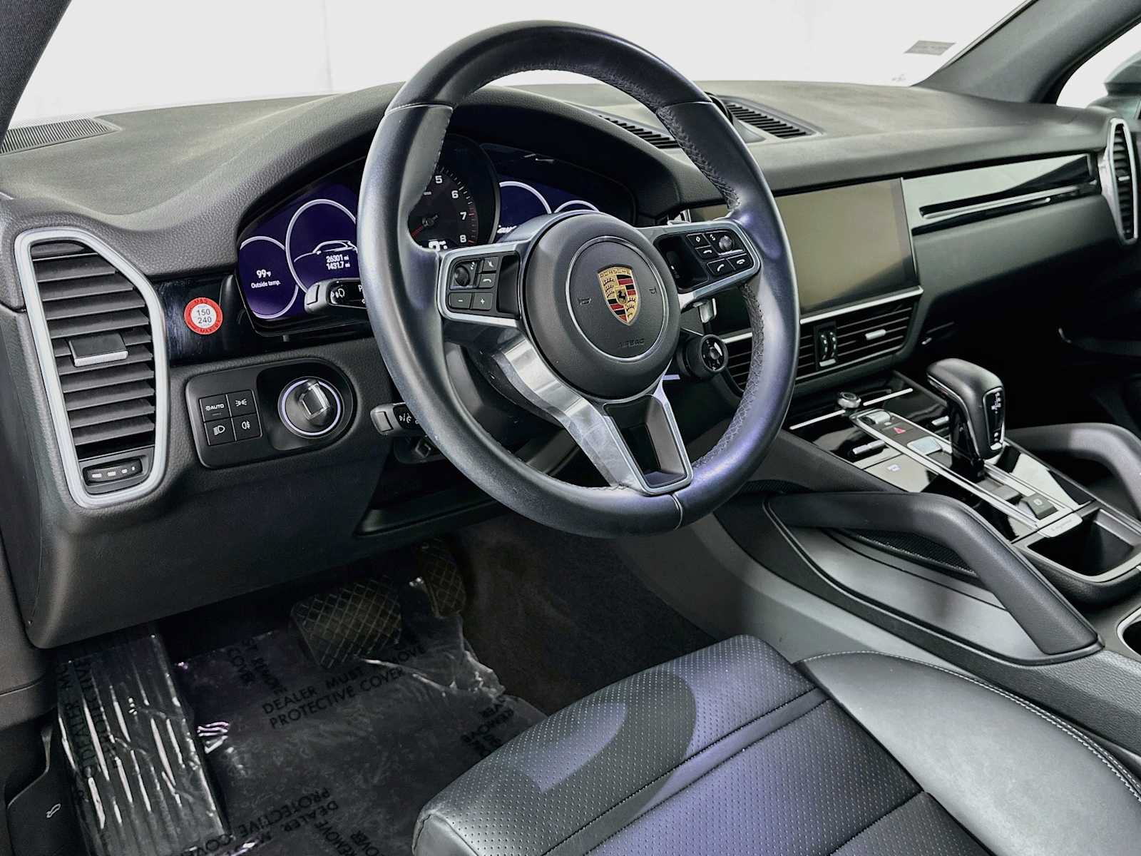 Used 2023 Porsche Cayenne AWD/4WD image 4