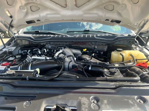 Used 2020 Ford F450 Platinum w/ FX4 Off-Road Package image 28