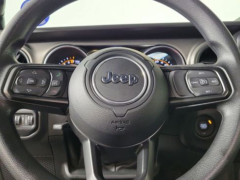 Used 2022 Jeep Wrangler Sport AWD/4WD image 15