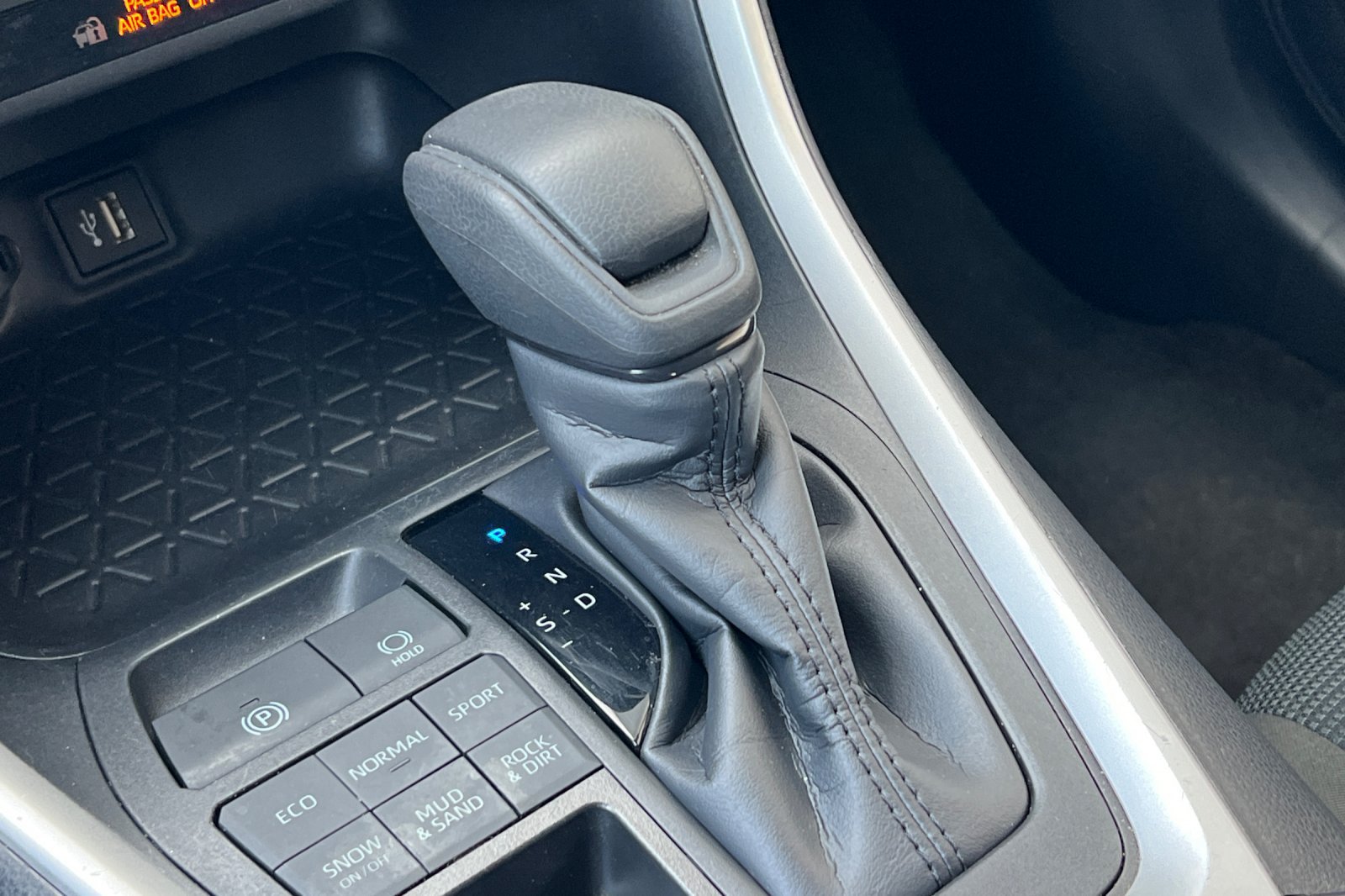 Certified 2025 Toyota RAV4 LE AWD/4WD image 21