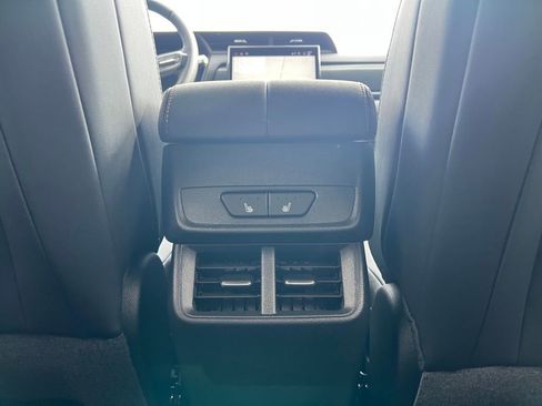 Used 2026 GMC Terrain AT4 w/ Convenience Package III image 25