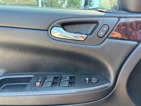 Used 2013 Chevrolet Impala LS FWD image 13