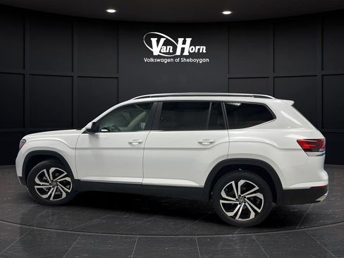 Used 2023 Volkswagen Atlas SEL AWD/4WD image 4