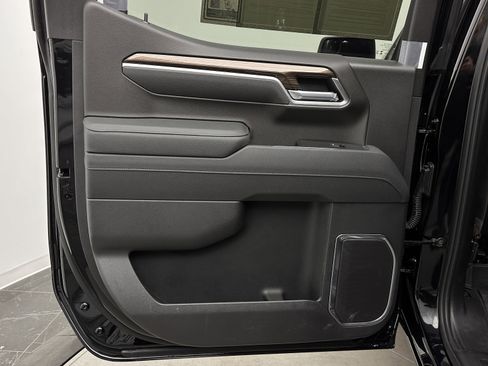 Used 2026 Chevrolet Silverado 1500 RST image 24