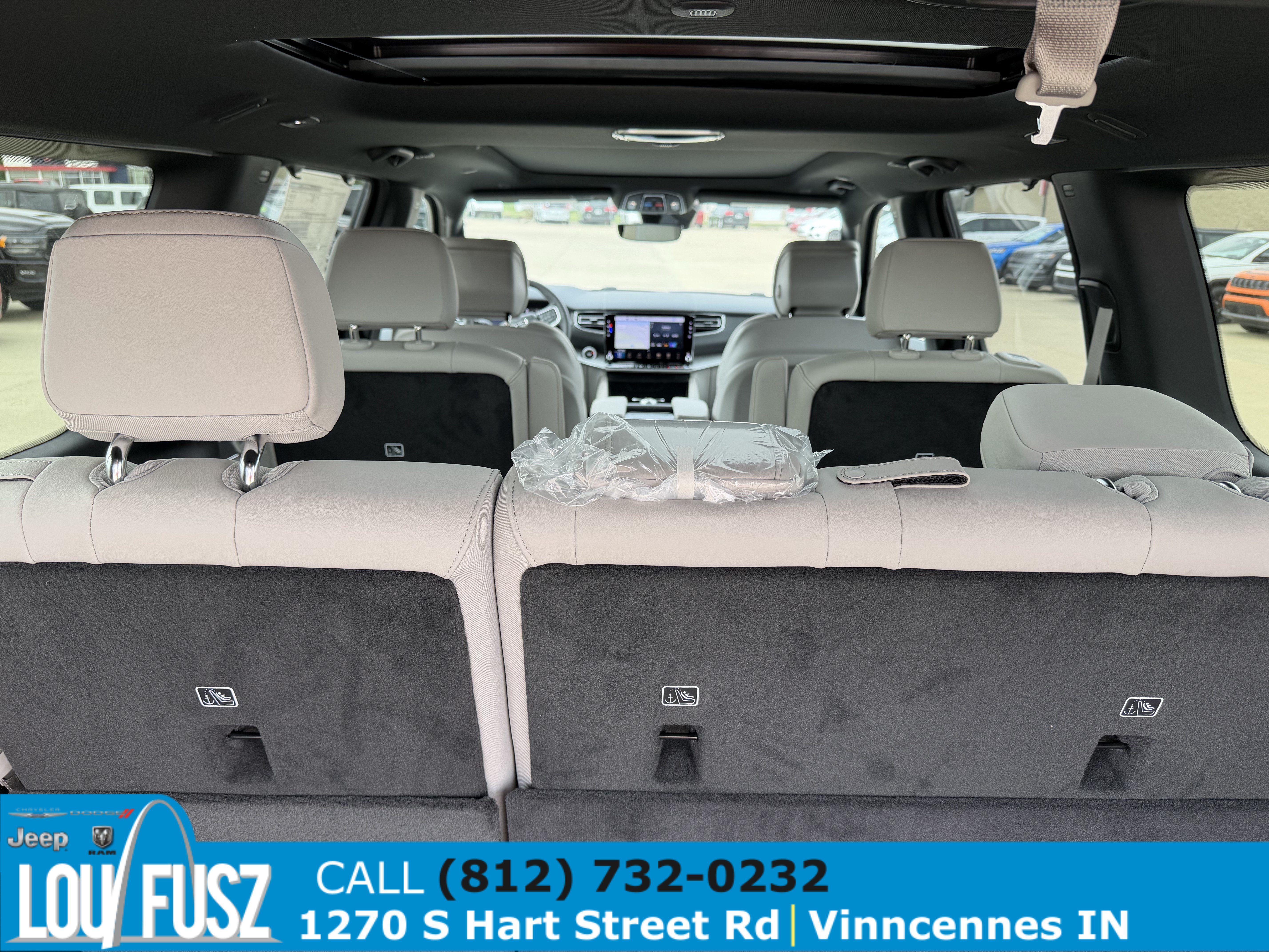 New 2026 Jeep Grand Wagoneer L Limited AWD/4WD image 12