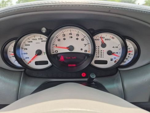 Used 2004 Porsche 911 Carrera RWD image 14
