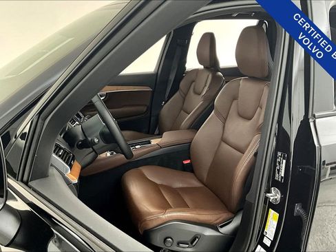 Certified 2023 Volvo XC90 T8 Plus image 32